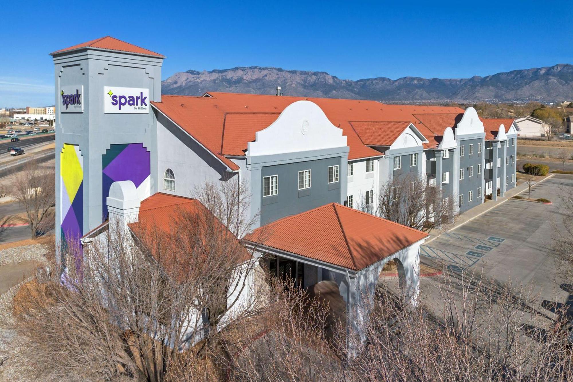 Spark By Hilton Albuquerque North I-25 Exterior photo